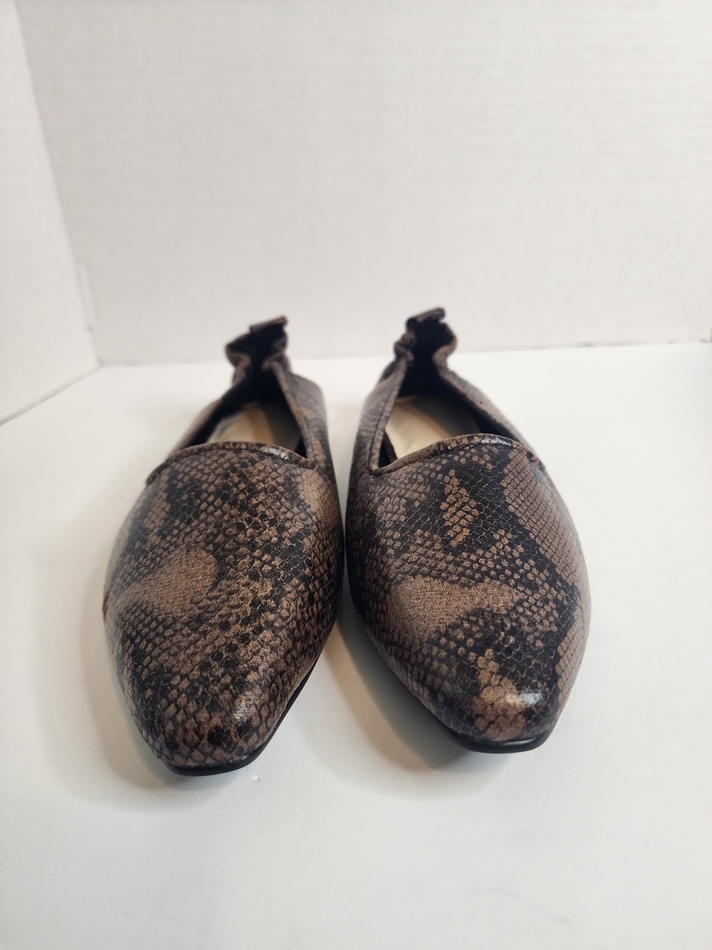 French Connection Emee Python Print Flat Rouched Back.  NIB. Woman's Sz 11